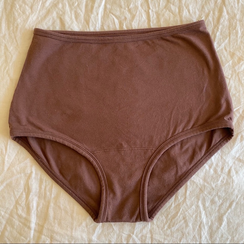 ARQ HIGH-RISE UNDIES